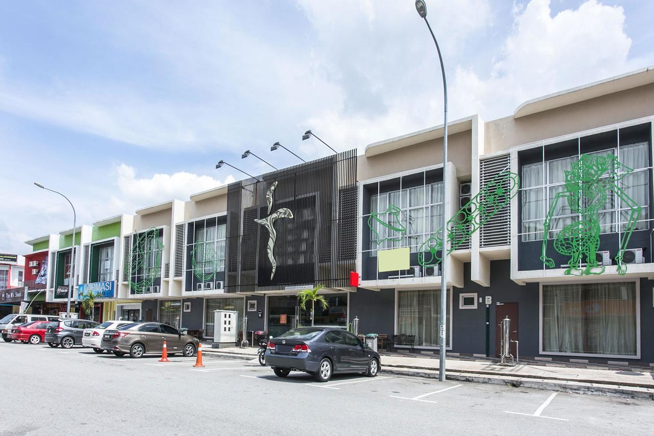 Sri Enstek Hotel Klia, Klia 2 & F1 Sepang Exteriér fotografie